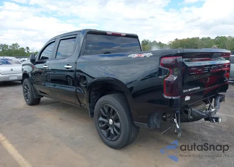 2020 Chevrolet Silverado 1500 4Wd Short Bed Custom z USA, uszkodzony, nr VIN 3GCPYBEHXLG121233